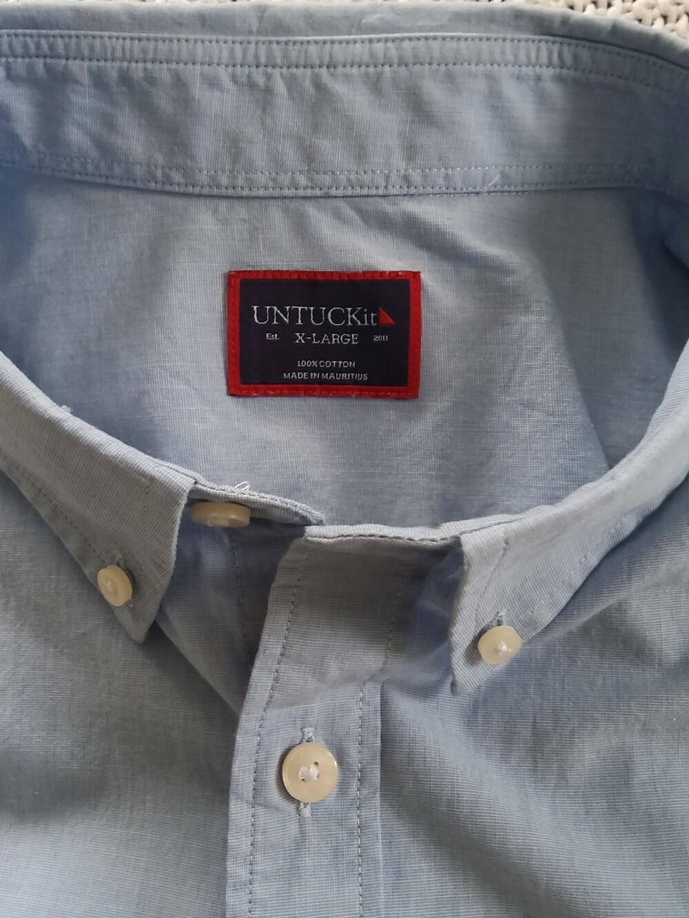 UNTUCKit Men’s Light Blue Button-Down Shirt - X-Large 100% Cotton Long Sleeve